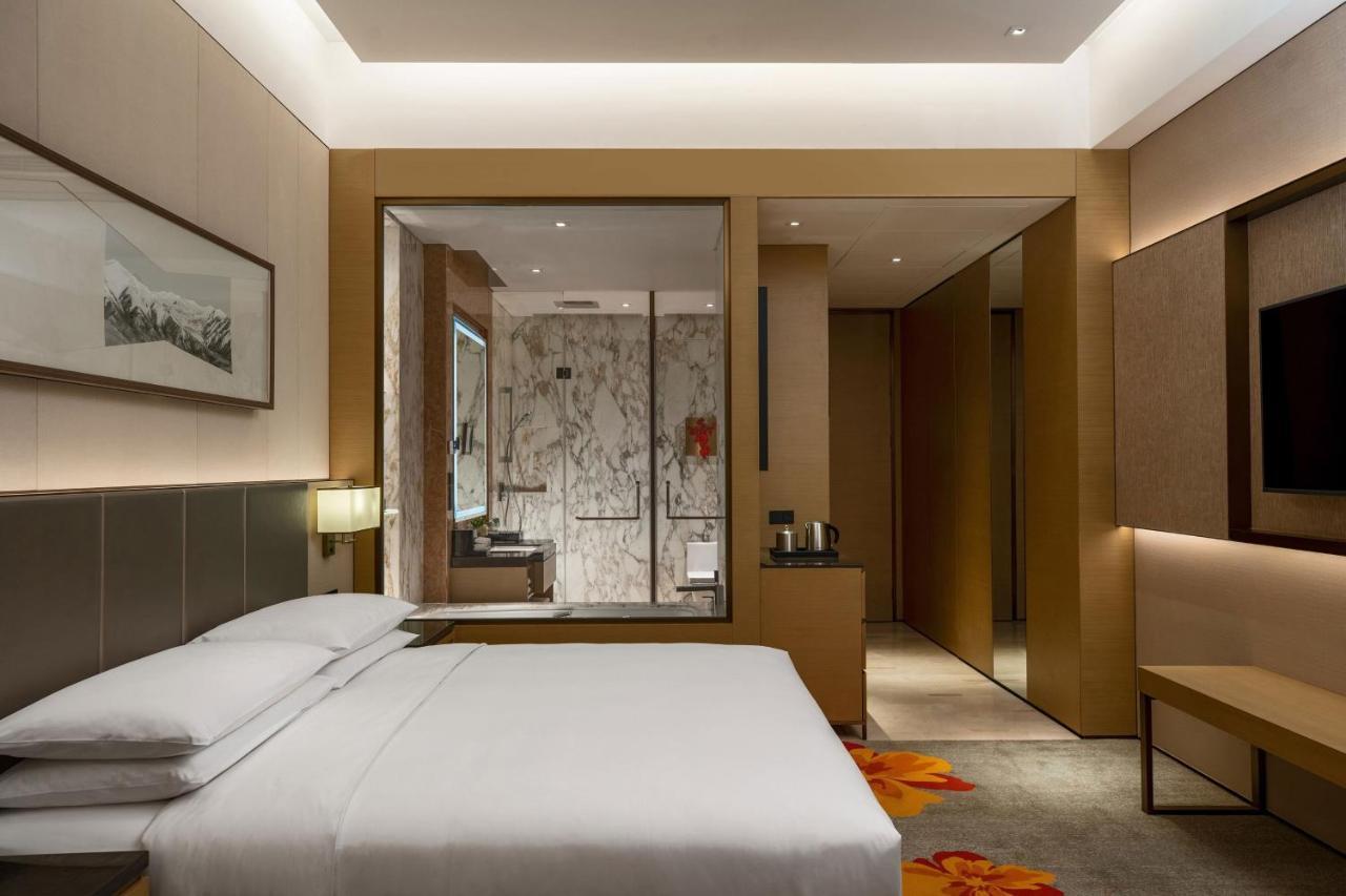 Sheraton Beijing Lize Hotel Екстериор снимка