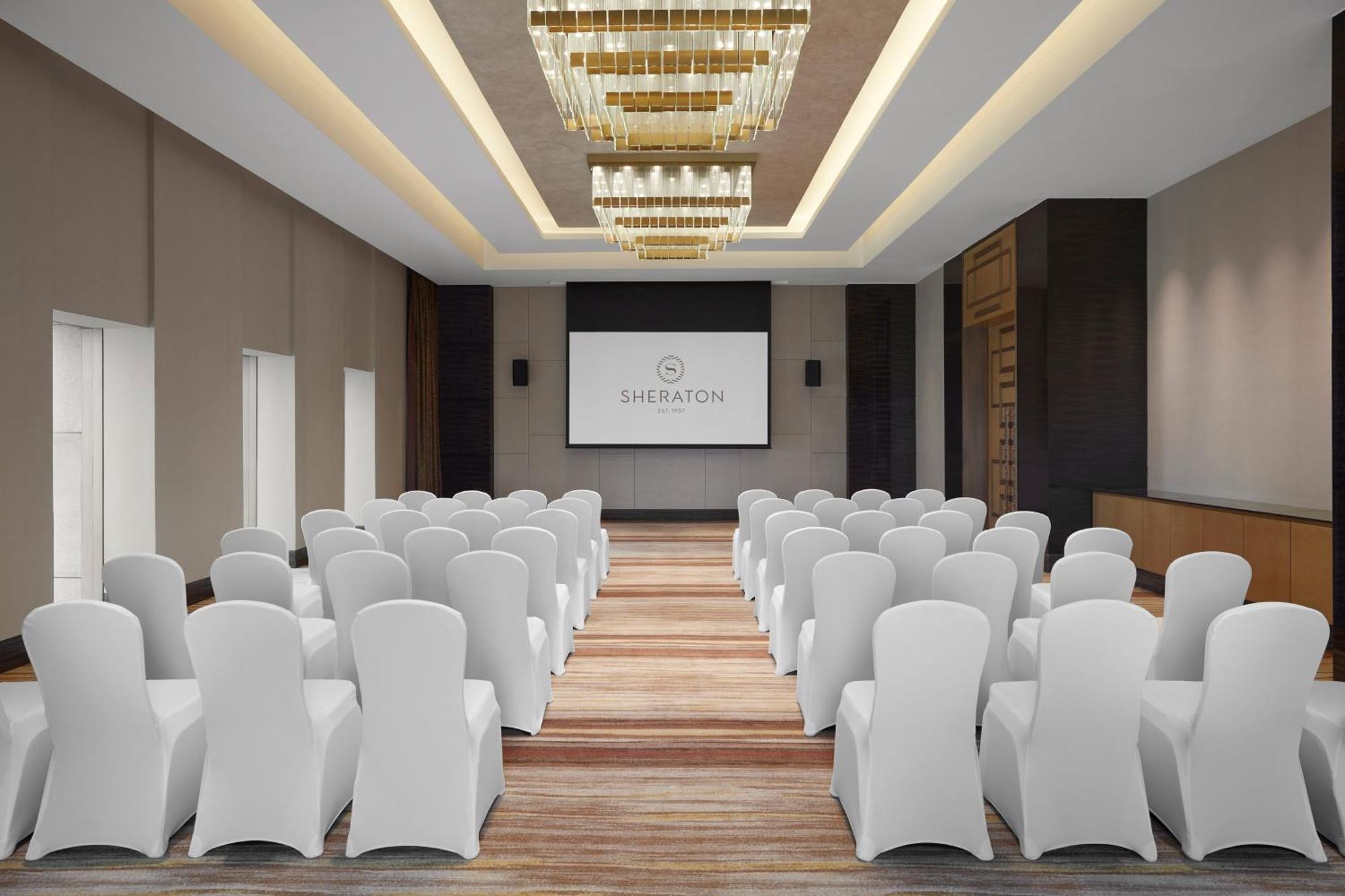 Sheraton Beijing Lize Hotel Екстериор снимка
