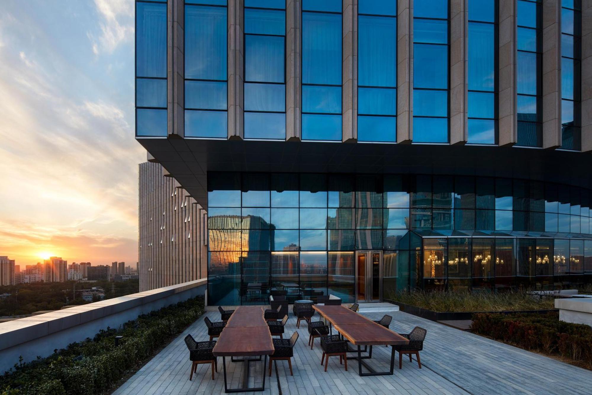 Sheraton Beijing Lize Hotel Екстериор снимка