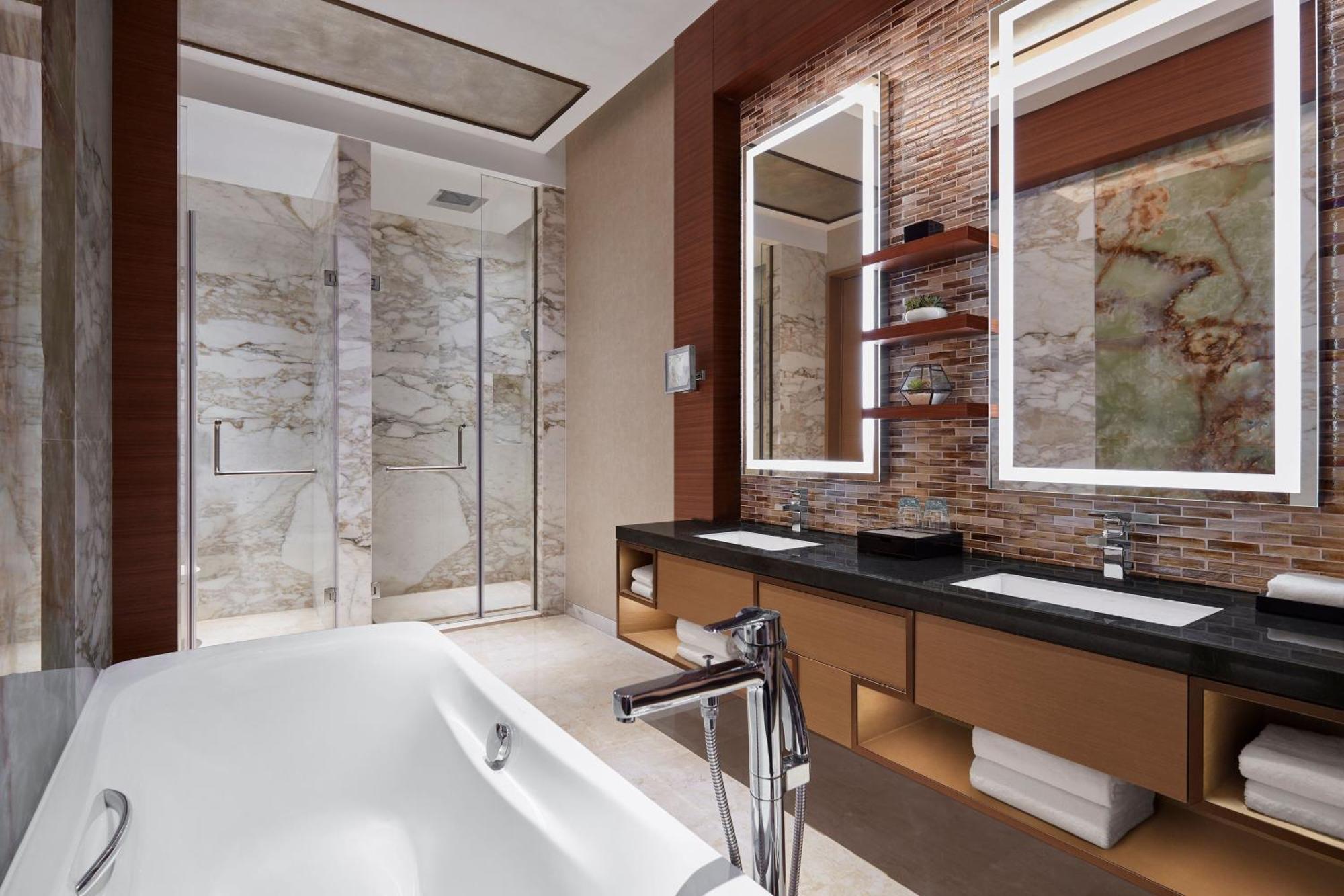 Sheraton Beijing Lize Hotel Екстериор снимка