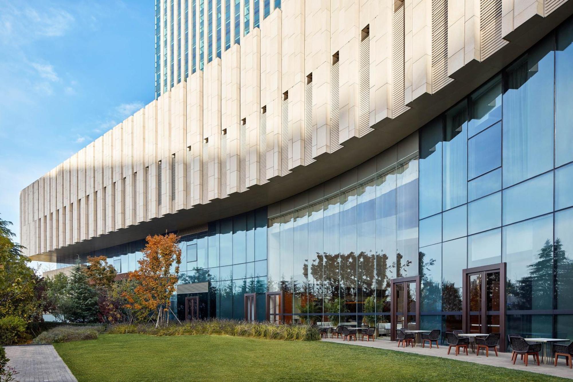 Sheraton Beijing Lize Hotel Екстериор снимка